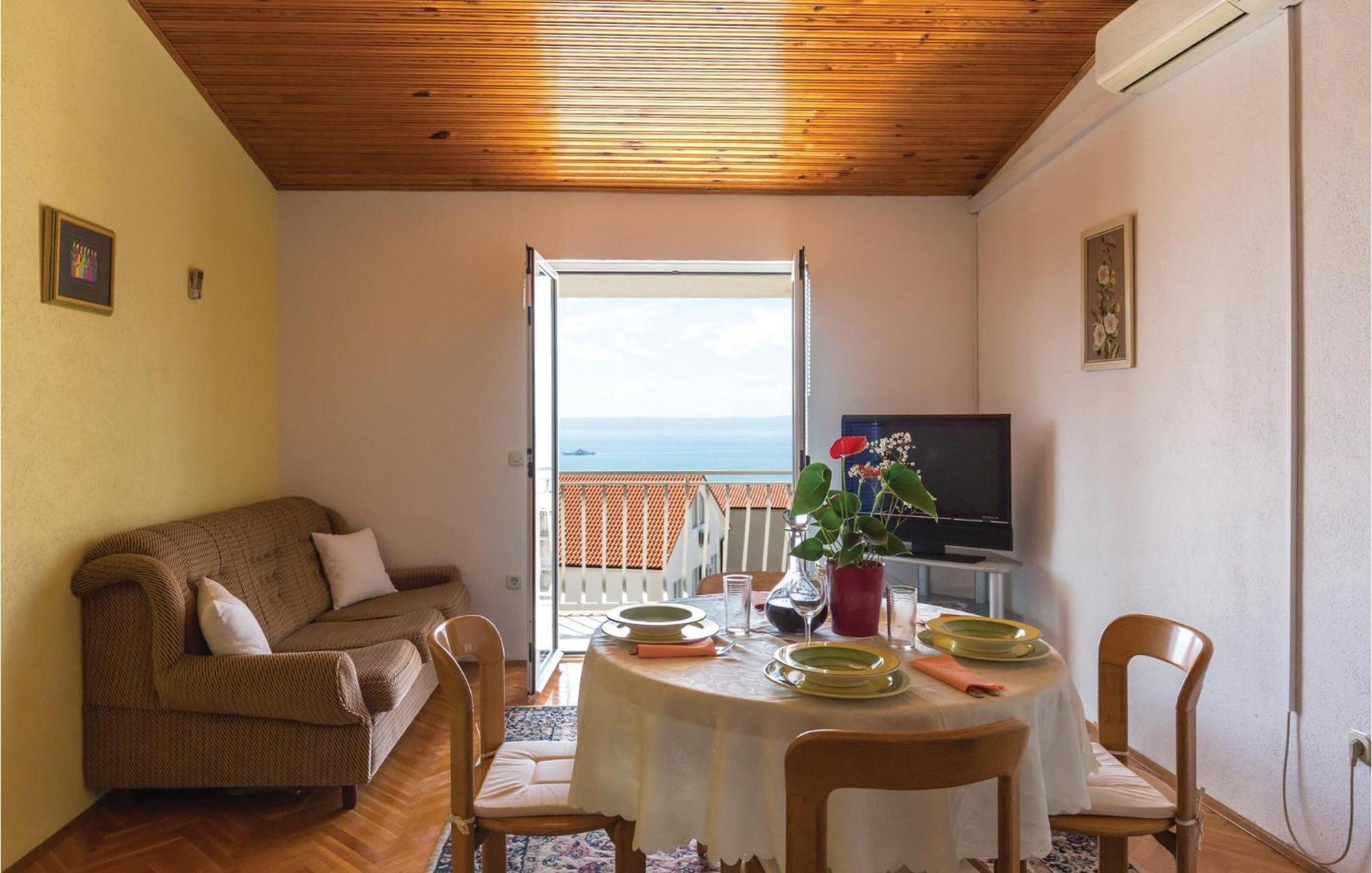 Nice Apartment In Makarska With House Sea View Exterior photo
